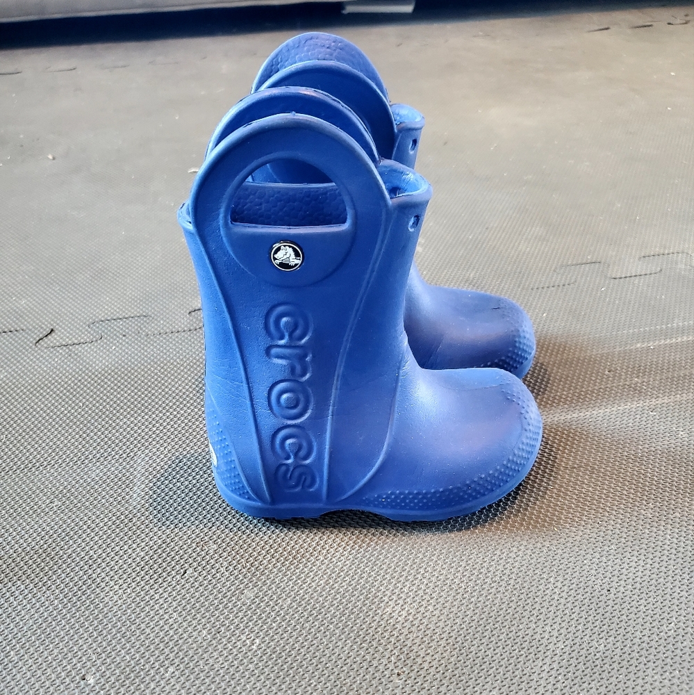 Crocs Handle It rain boots C7